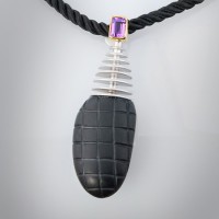Кольцо из серебра с аметистом Кольцо из серебра с аметистом