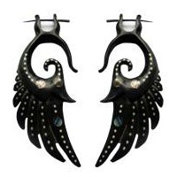 Серьги из рога
