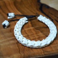 Браслет из позвоночника кобры Браслет из позвоночника кобры