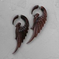 Крыло-обманка из палисандра